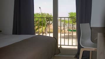 Habitación doble clásica, 1 habitación | Ropa de cama de alta calidad y minibar