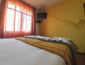 Quadruple Room, Non Smoking, Private Bathroom