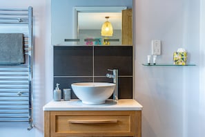 Chambre Double, salle de bains attenante | Salle de bain
