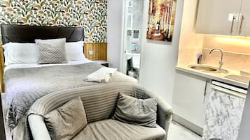 Comfort Double Room, Ensuite, Garden View (King (No 6)) | Room amenity