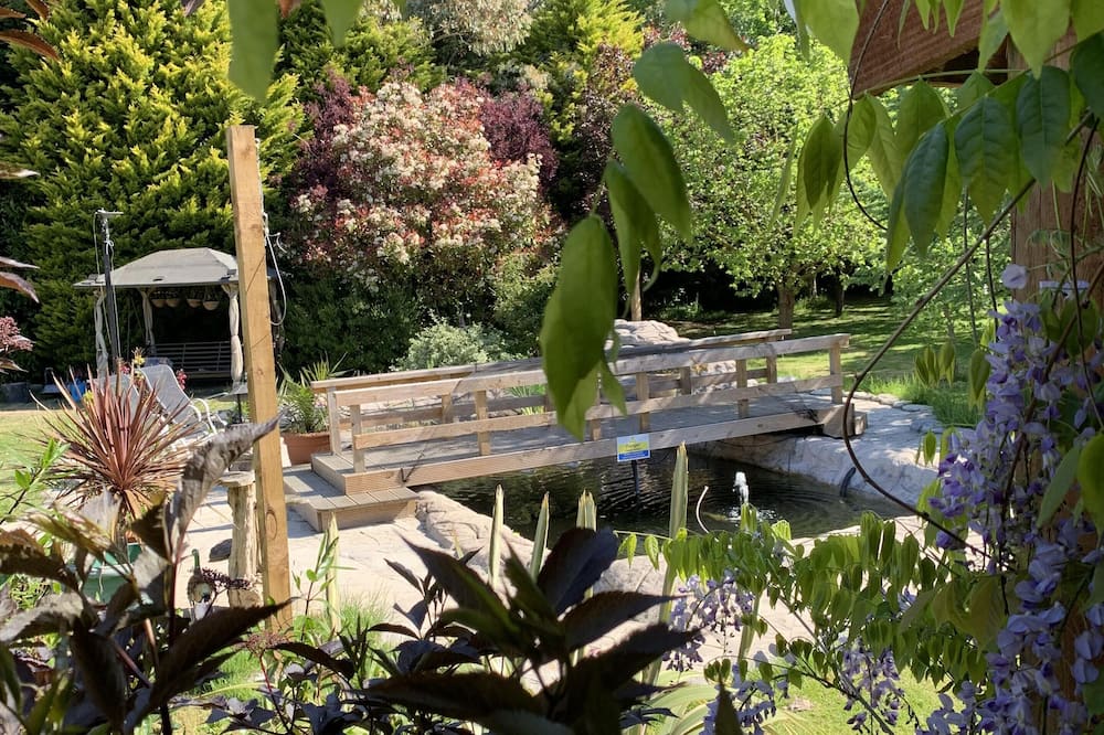 Woodpaddock B&B - Coates