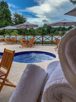 Outdoor pool - Hotel Savoy Excellence (Campos do Jordão)