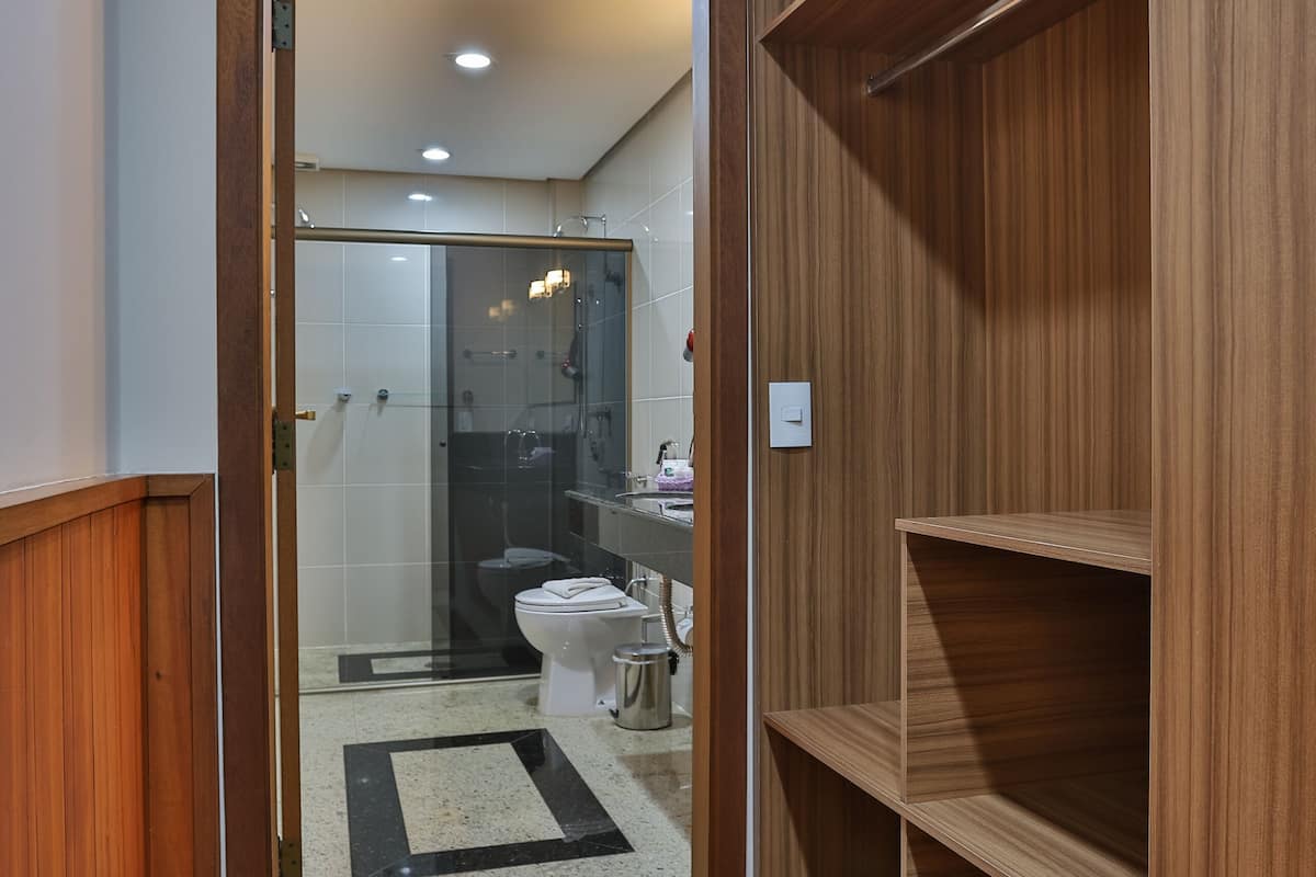 master family | bathroom | shower, free toiletries, hair dryer, bathrobes