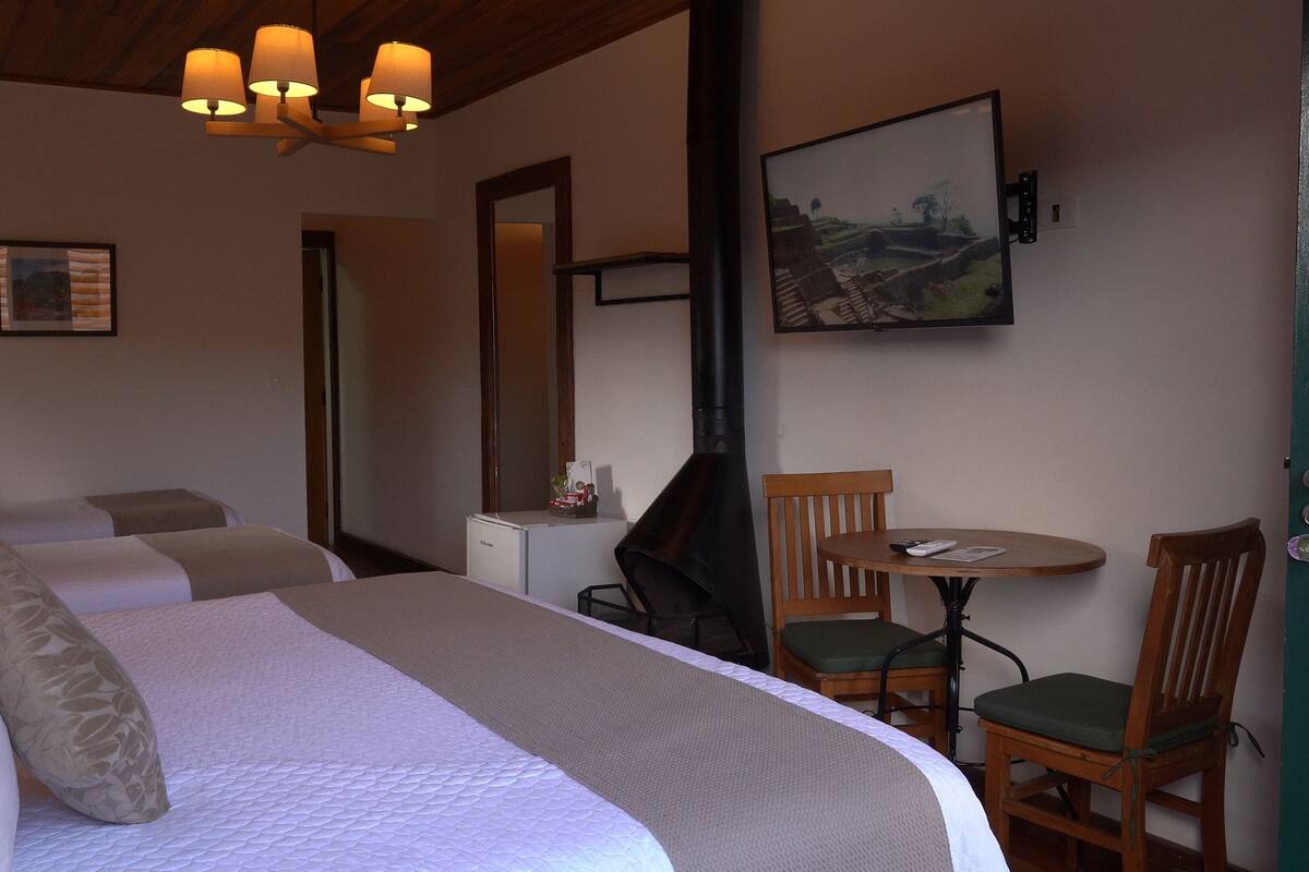 Chalet, Garden View | Hypo-allergenic bedding, minibar, soundproofing, iron/ironing board
