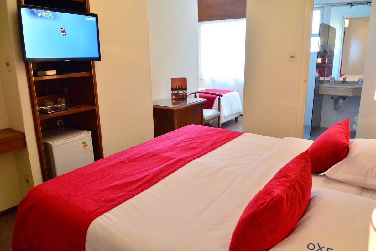 Family Triple Room | Minibar, in-room safe, desk, cribs (free)