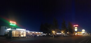 Fasade – kveld/natt