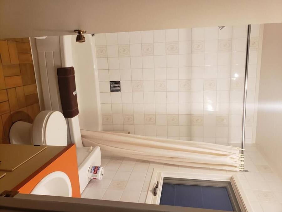 Combined shower/tub, hair dryer, towels, soap