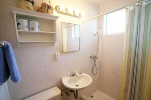Dusche, kostenlose Toilettenartikel