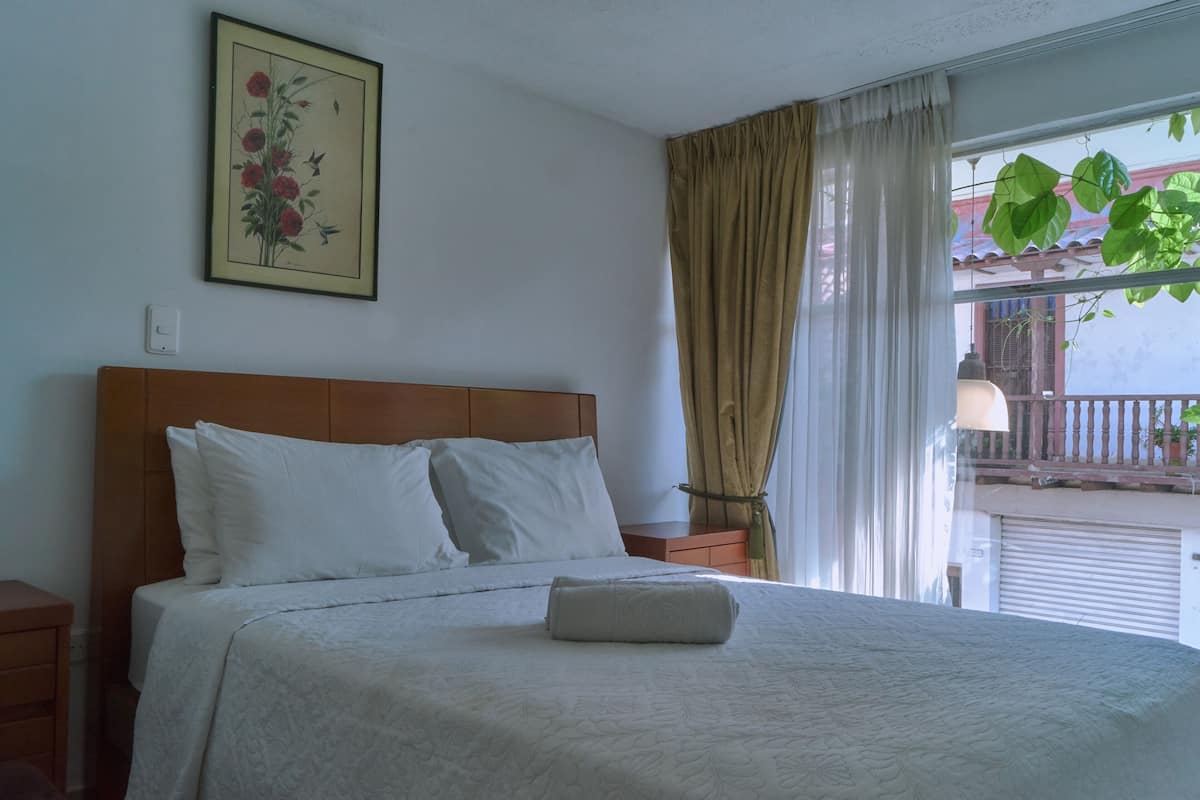 Habitación doble | Ropa de cama de alta calidad y edredón