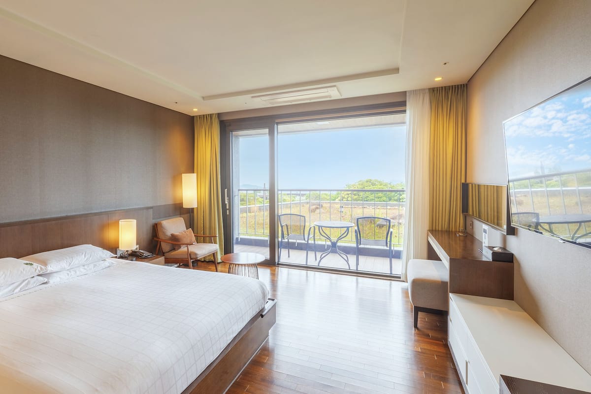 Superior Double (Ocean View)+Aragonite Hot Springs&Free swimming pool for 2 pax, Free fitness | 高档床上用品、羽绒被、迷你吧（备有免费物品）、客房内保险箱