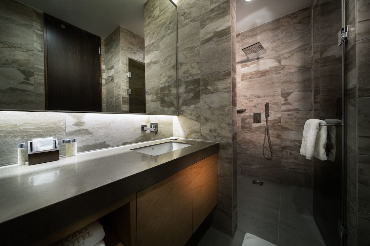 shower, free toiletries, hair dryer, bathrobes