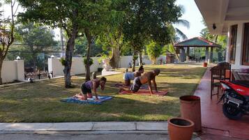 Área de juegos infantiles al aire libre