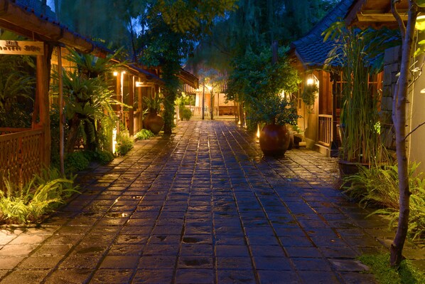 Garden - WARISAN Heritage Boutique Hotel (Baki)