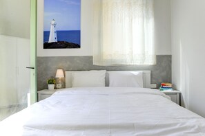 Apartment, 2 Schlafzimmer, Meerblick (HaRav Kuk street. 11) | 1 Schlafzimmer, hochwertige Bettwaren, Zimmersafe, Bügeleisen/Bügelbrett