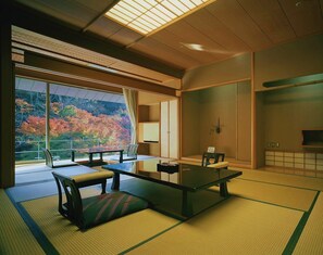 Standard Japanese Style Room, 3F to 5F, Garden View | Down comforters, in-room safe, iron/ironing board, bed sheets - Sora Togetsusou Kinryu (Izu)