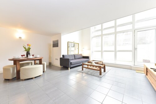 Glorious City Apartments