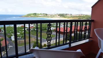 Habitación doble, Terraza, vista al mar | Terraza o patio