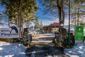 Front of property - Hotel Pinguino (Pescasseroli)