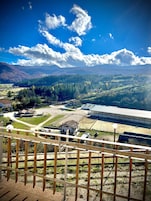 Ropa de cama de alta calidad, cubrecamas y escritorio