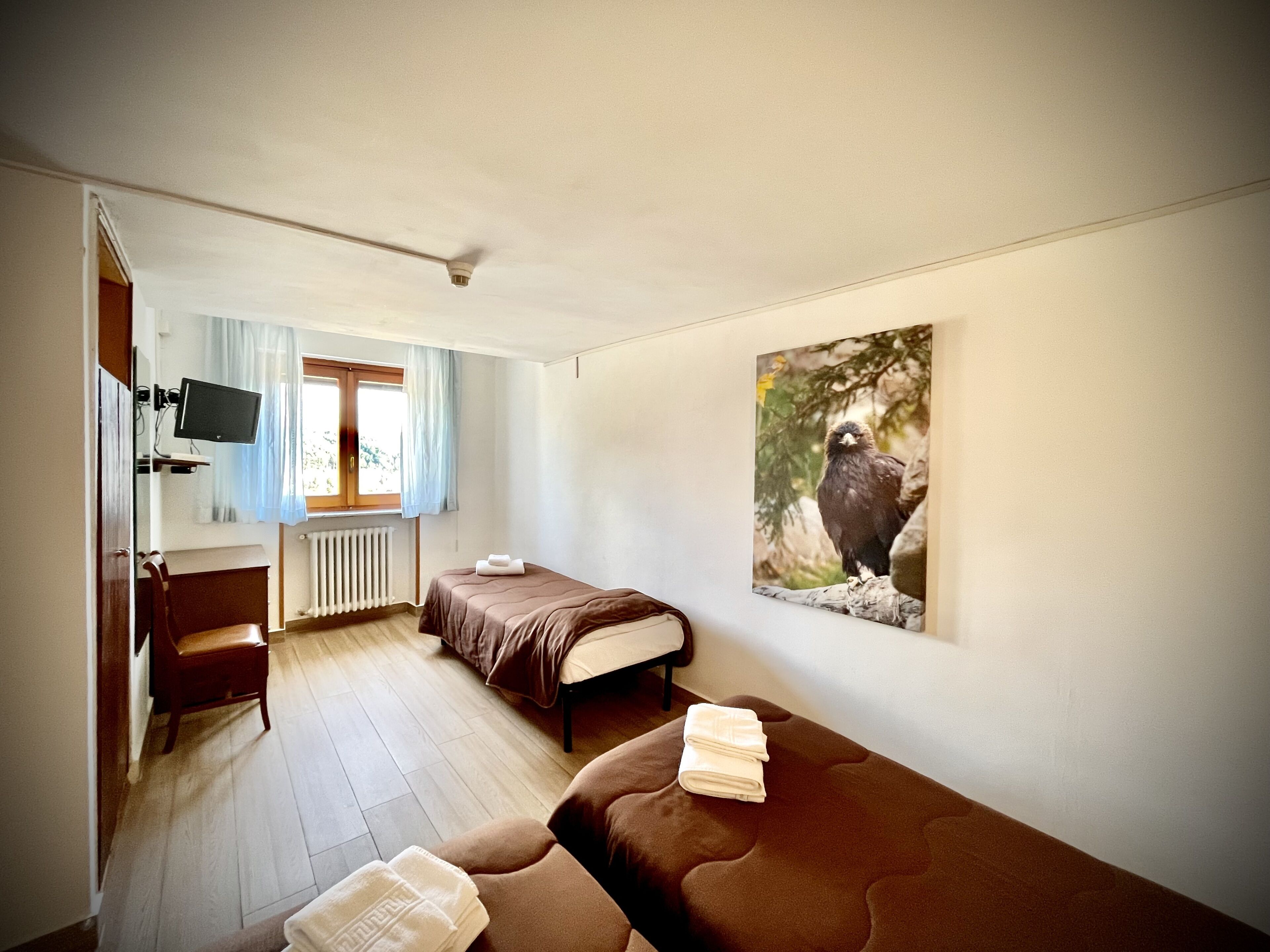 family room, 2 bedrooms, shared bathroom, mountain view | 1 bedroom, premium bedding, down duvets, desk