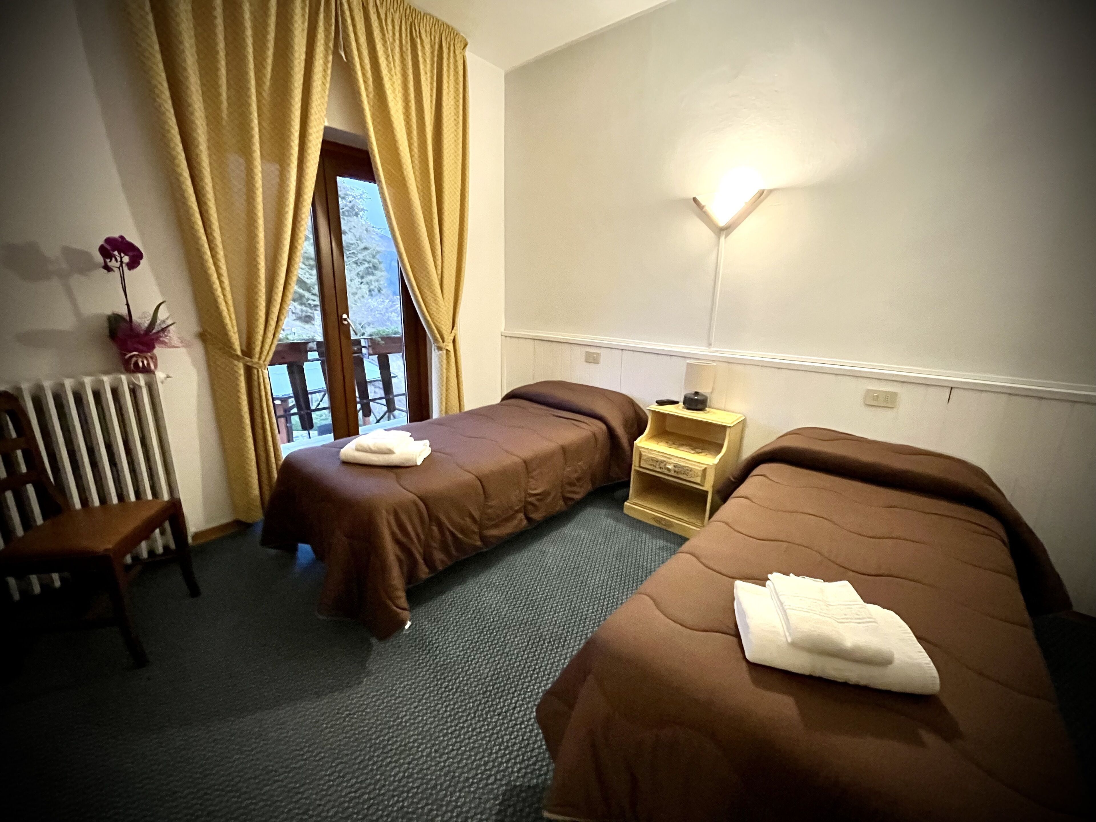 family room, 2 bedrooms, balcony | 1 bedroom, premium bedding, down duvets, desk