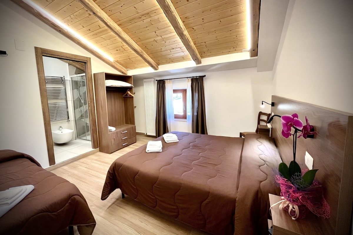 Classic Triple Room, Mountain View, Tower | Premium bedding, down comforters, desk, soundproofing