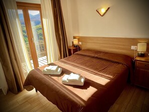 Premium bedding, down comforters, desk, soundproofing