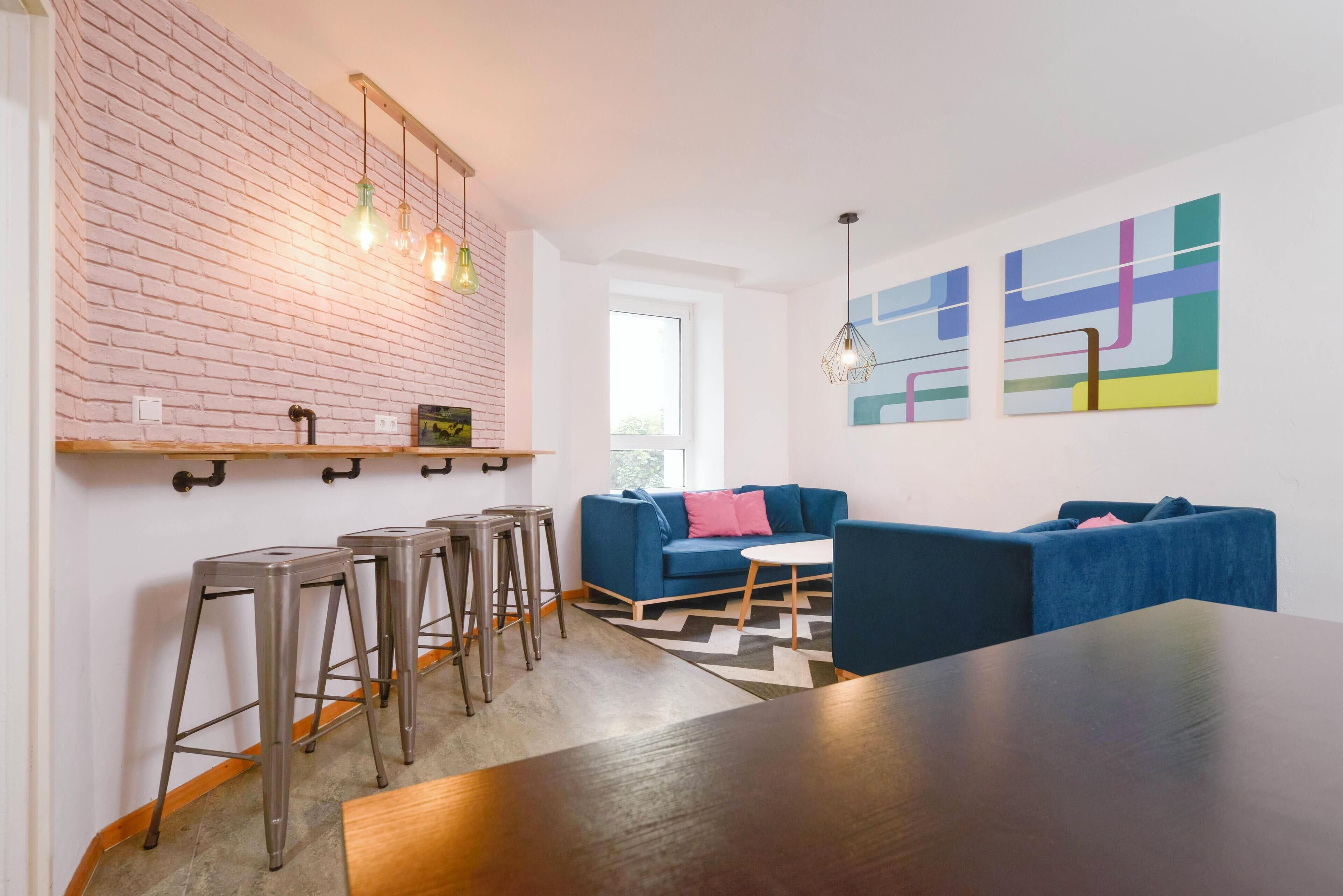 Coin salon dans le hall