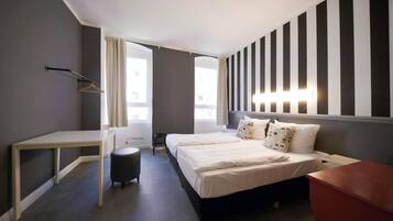 Kamar Double, kamar mandi umum | Setrika/meja setrika, Wi-Fi gratis, dan seprai linen