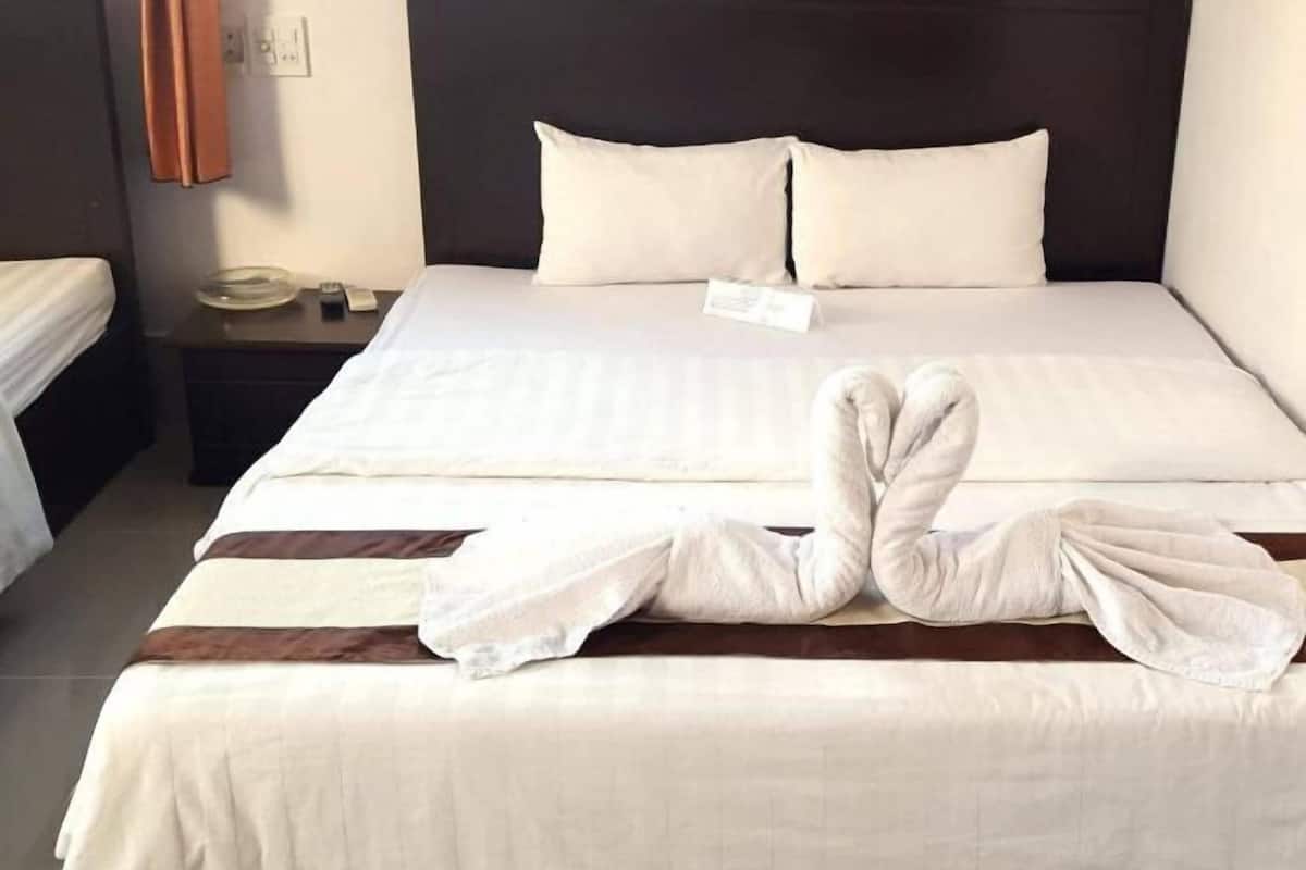 In-room safe, desk, free WiFi, bed sheets