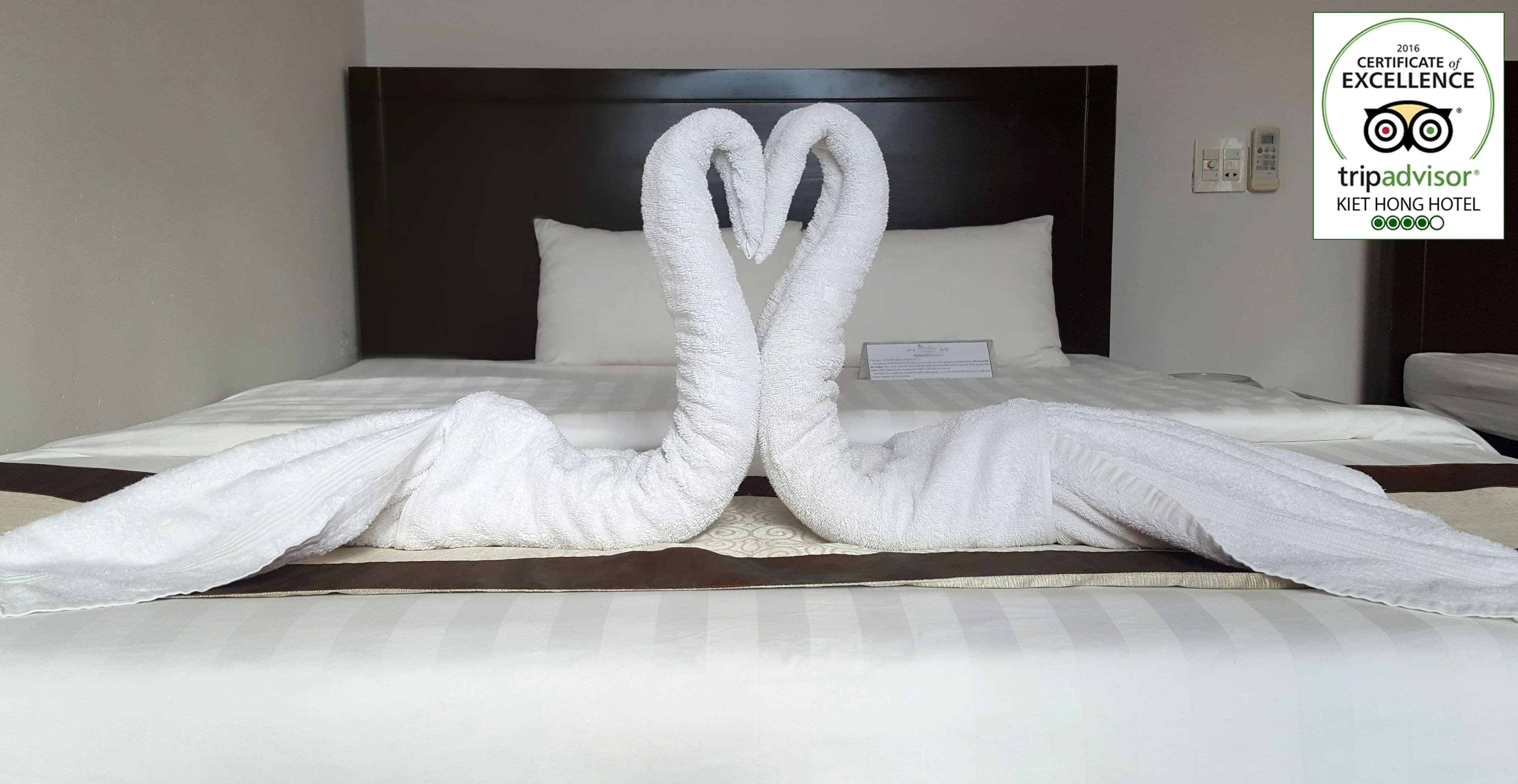 Standardrum | Värdeförvaringsskåp på rummet, skrivbord, gratis wi-fi och sängkläder