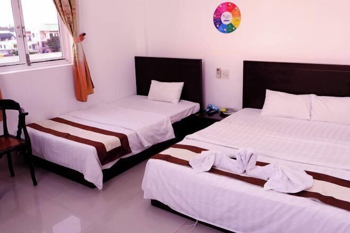 In-room safe, desk, free WiFi, bed sheets