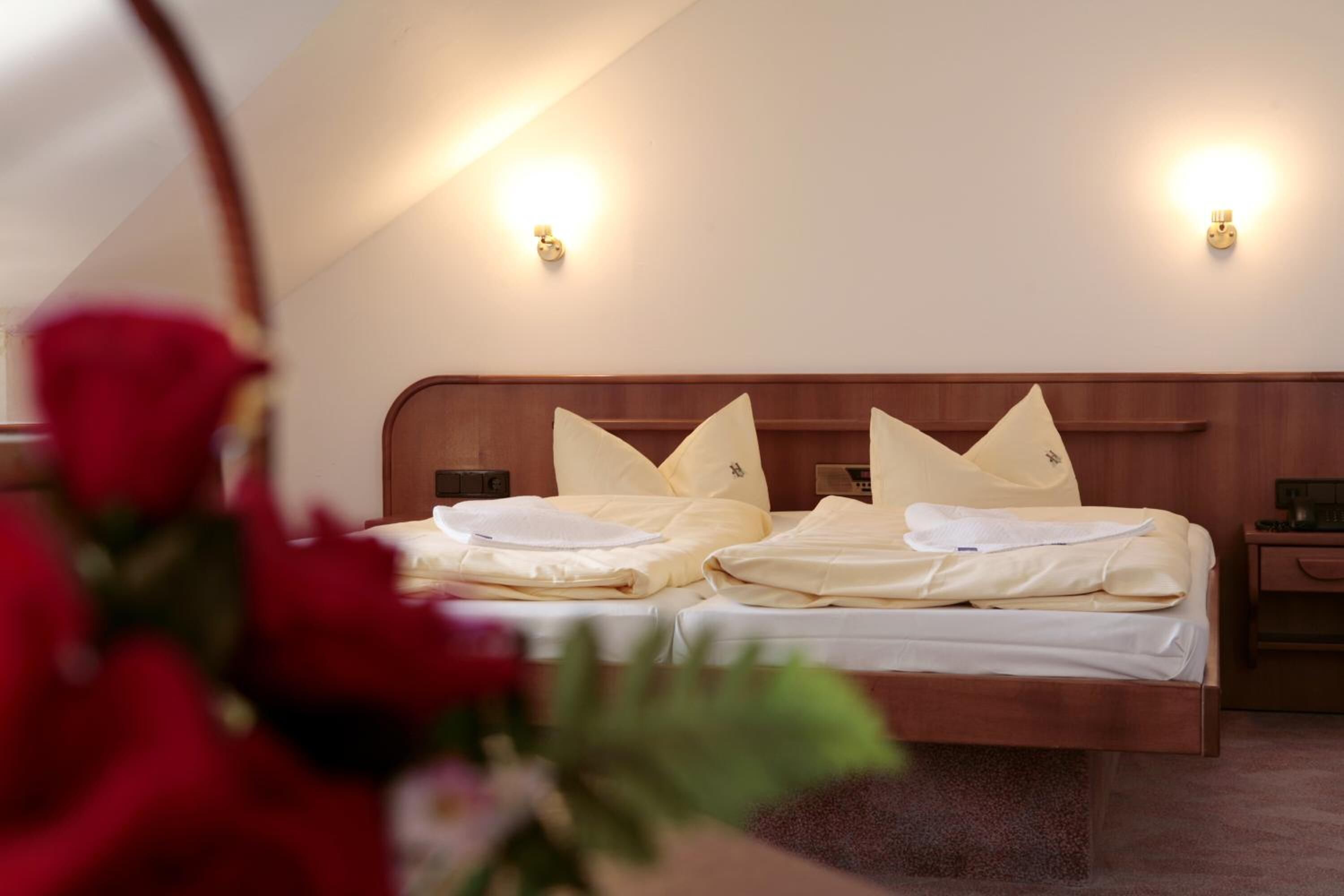 premium bedding, in-room safe, desk, cots/infant beds