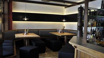 Bar (in der Unterkunft)