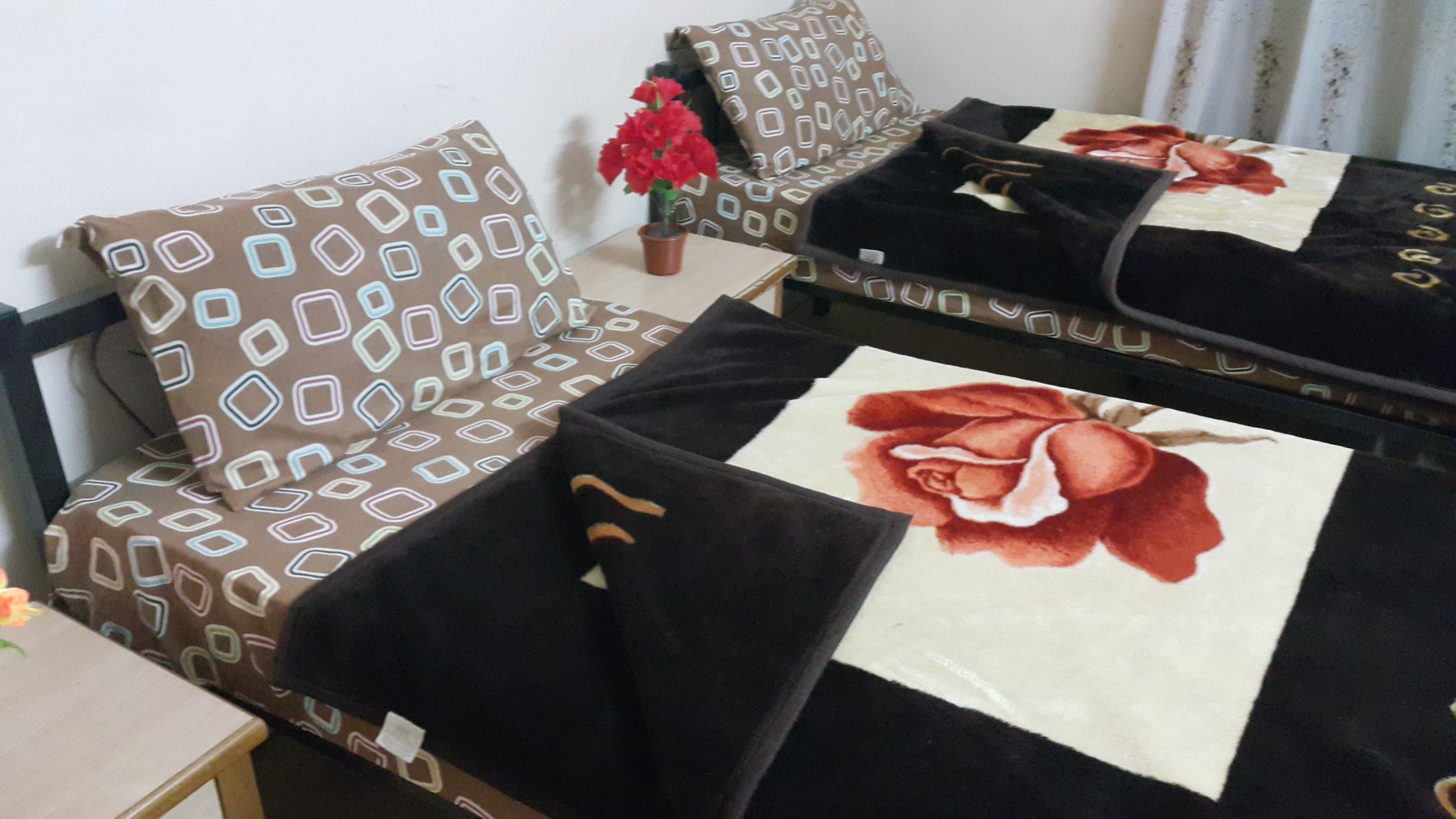 Twin Room, 2 Single Beds, Shared Bathroom | In-room safe, free WiFi