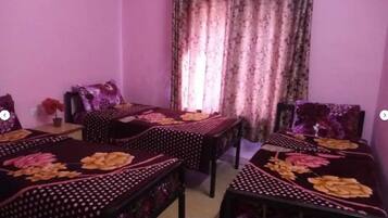 City Triple Room | In-room safe, free WiFi