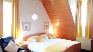 Hypo-allergenic bedding, desk, iron/ironing board, cots/infant beds