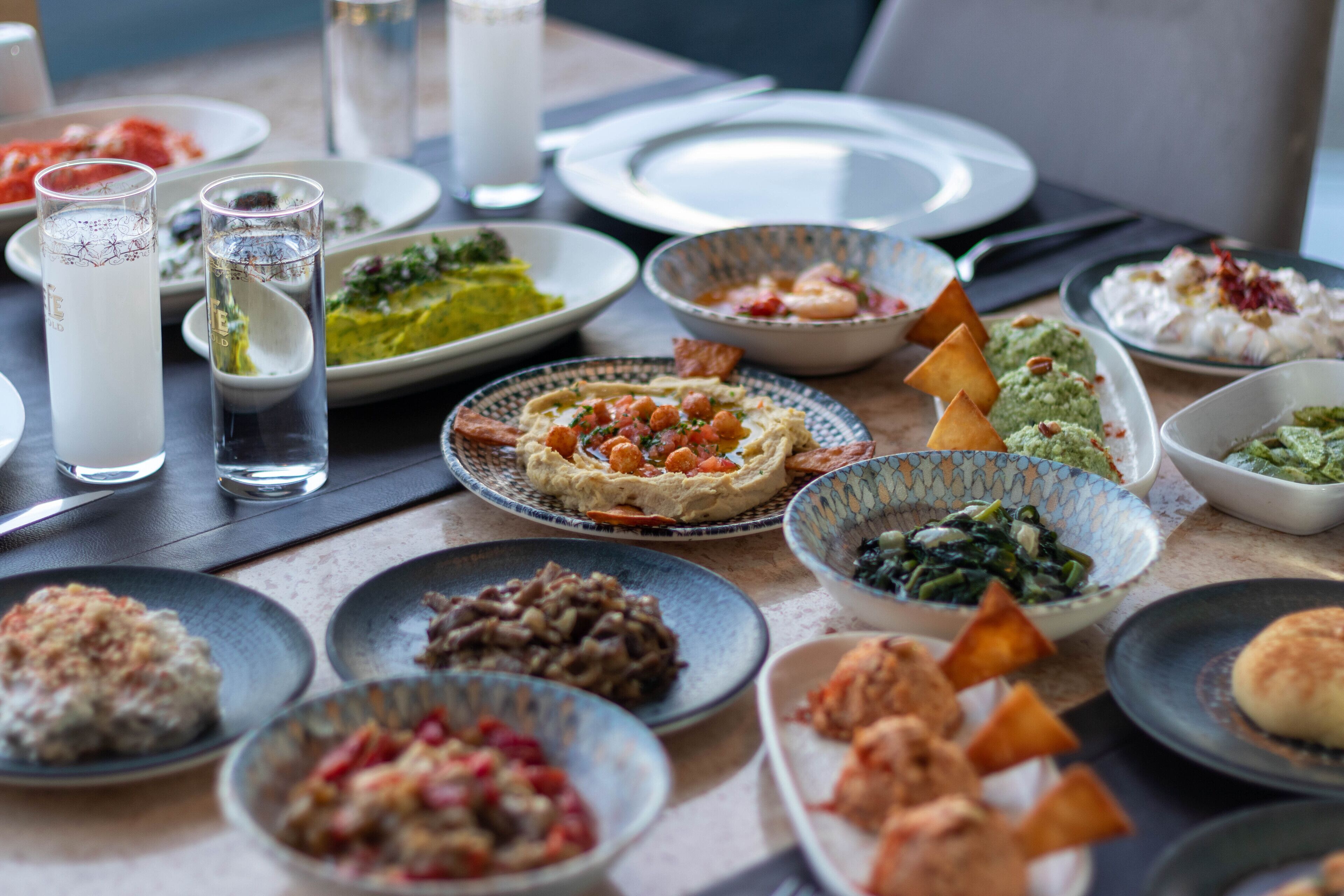 breakfast, lunch, dinner served; international cuisine