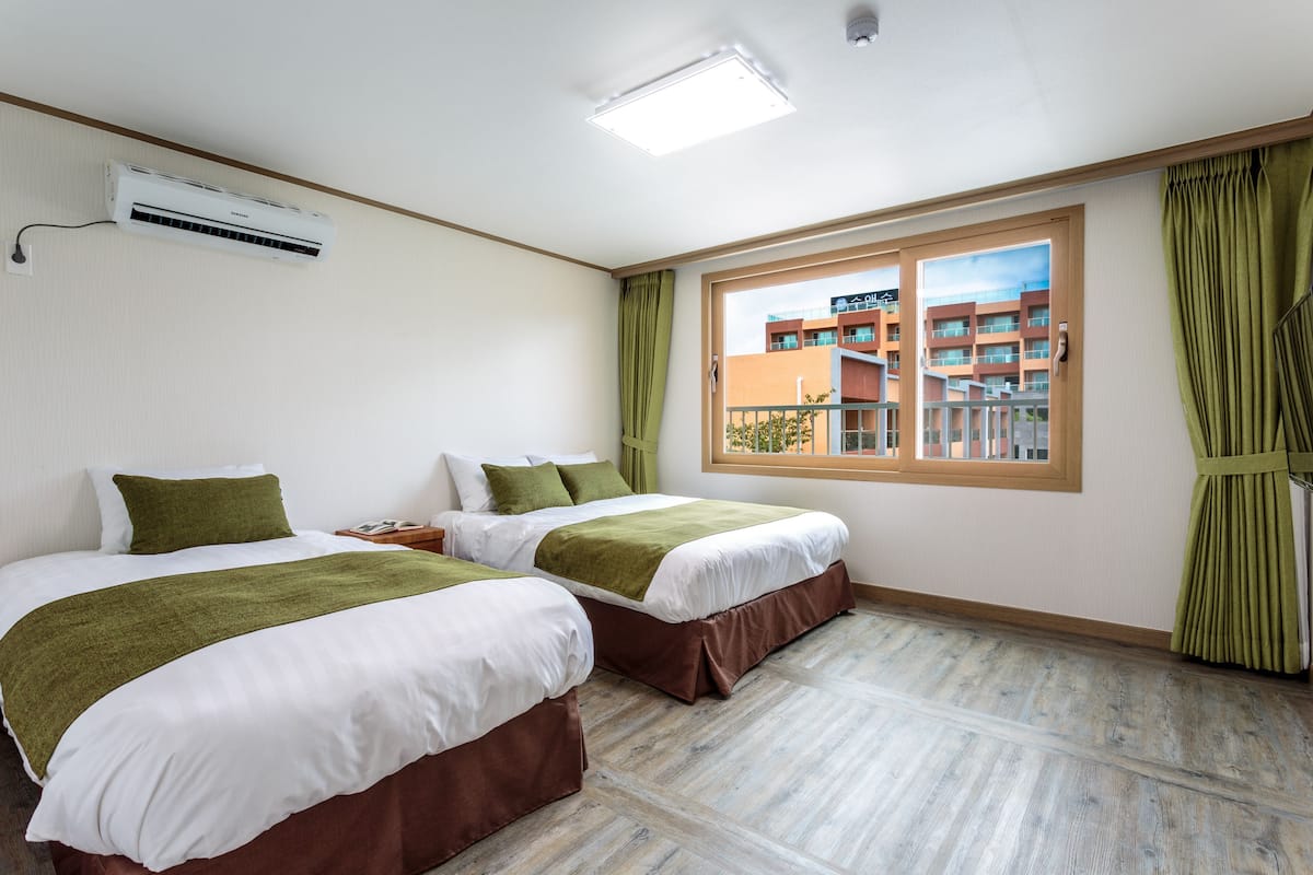 Down comforters, blackout drapes, free WiFi, wheelchair access