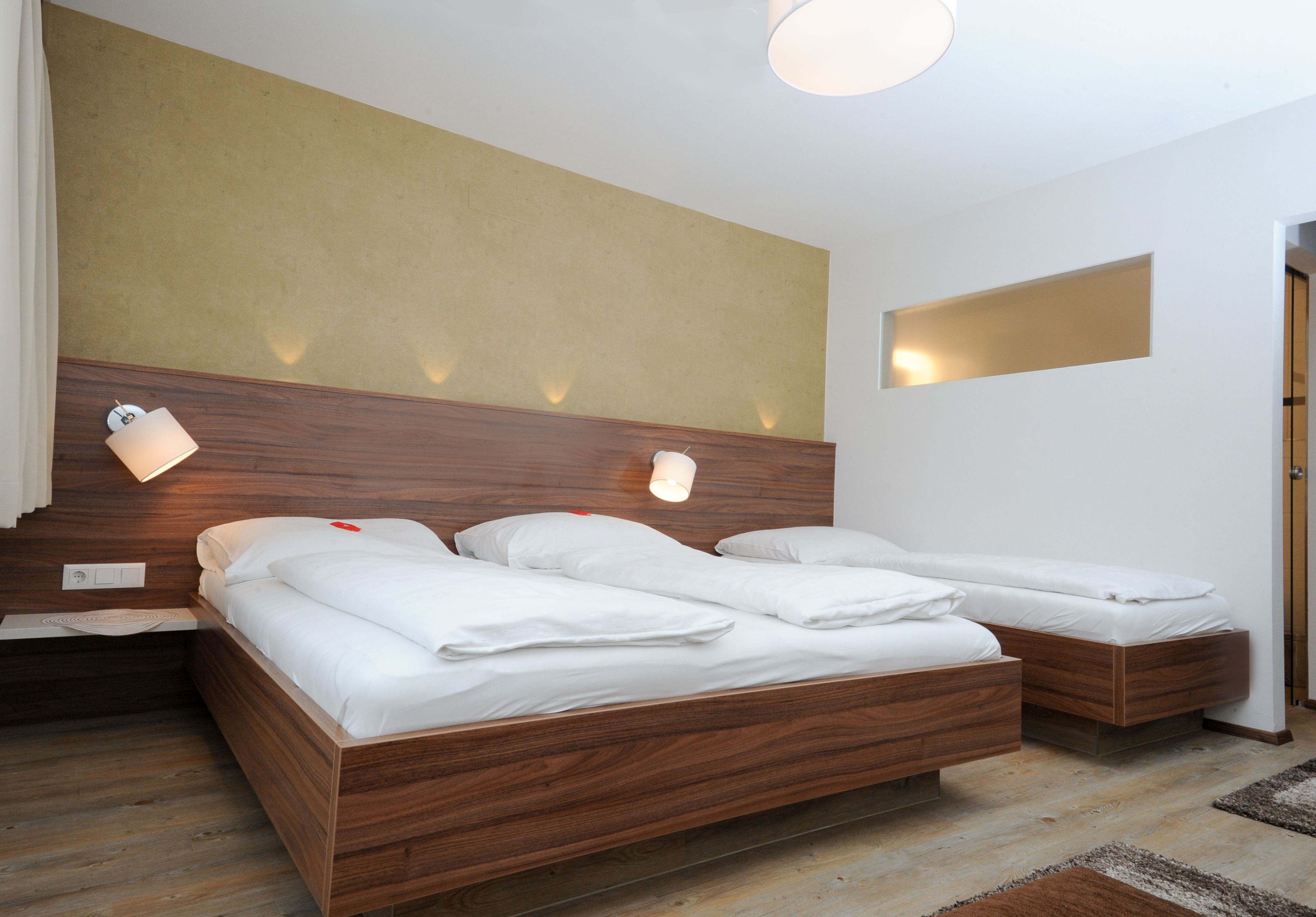 triple room | premium bedding, in-room safe, desk, blackout curtains