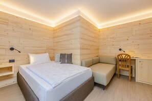 Single Room, Balcony | Hypo-allergenic bedding, in-room safe, desk, laptop workspace - Hotel Ramon (Campitello di Fassa)