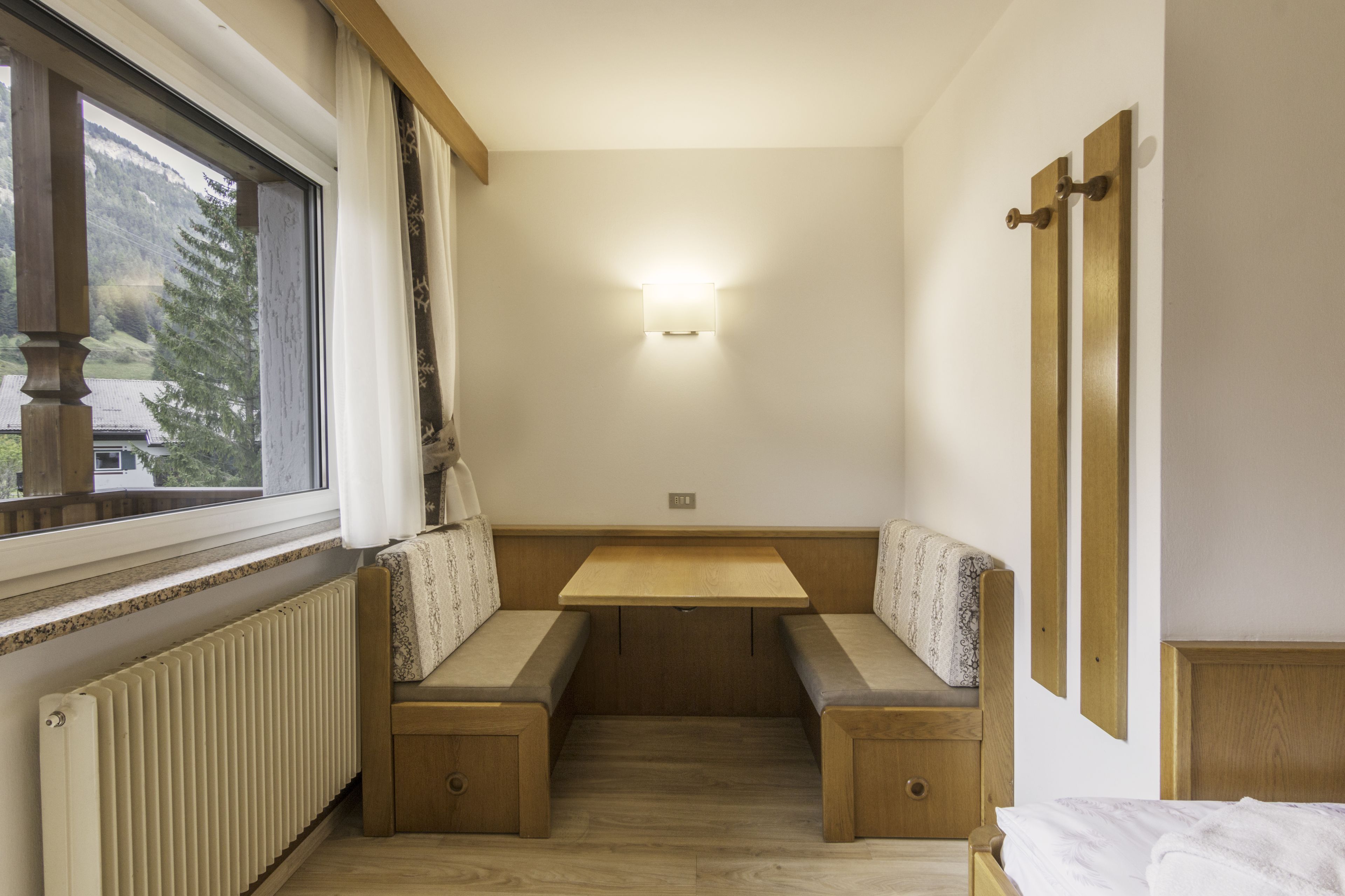 single room, balcony | hypo-allergenic bedding, in-room safe, desk, laptop workspace