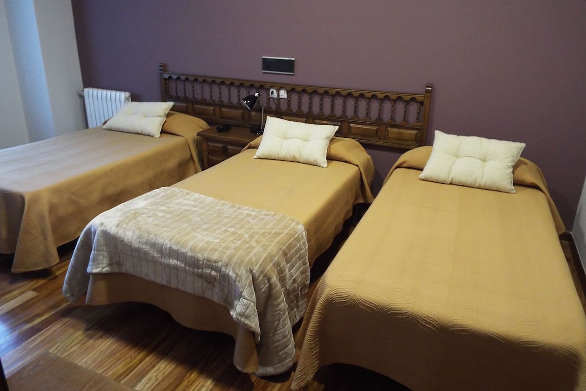 Blackout curtains, free cots/infant beds, free WiFi