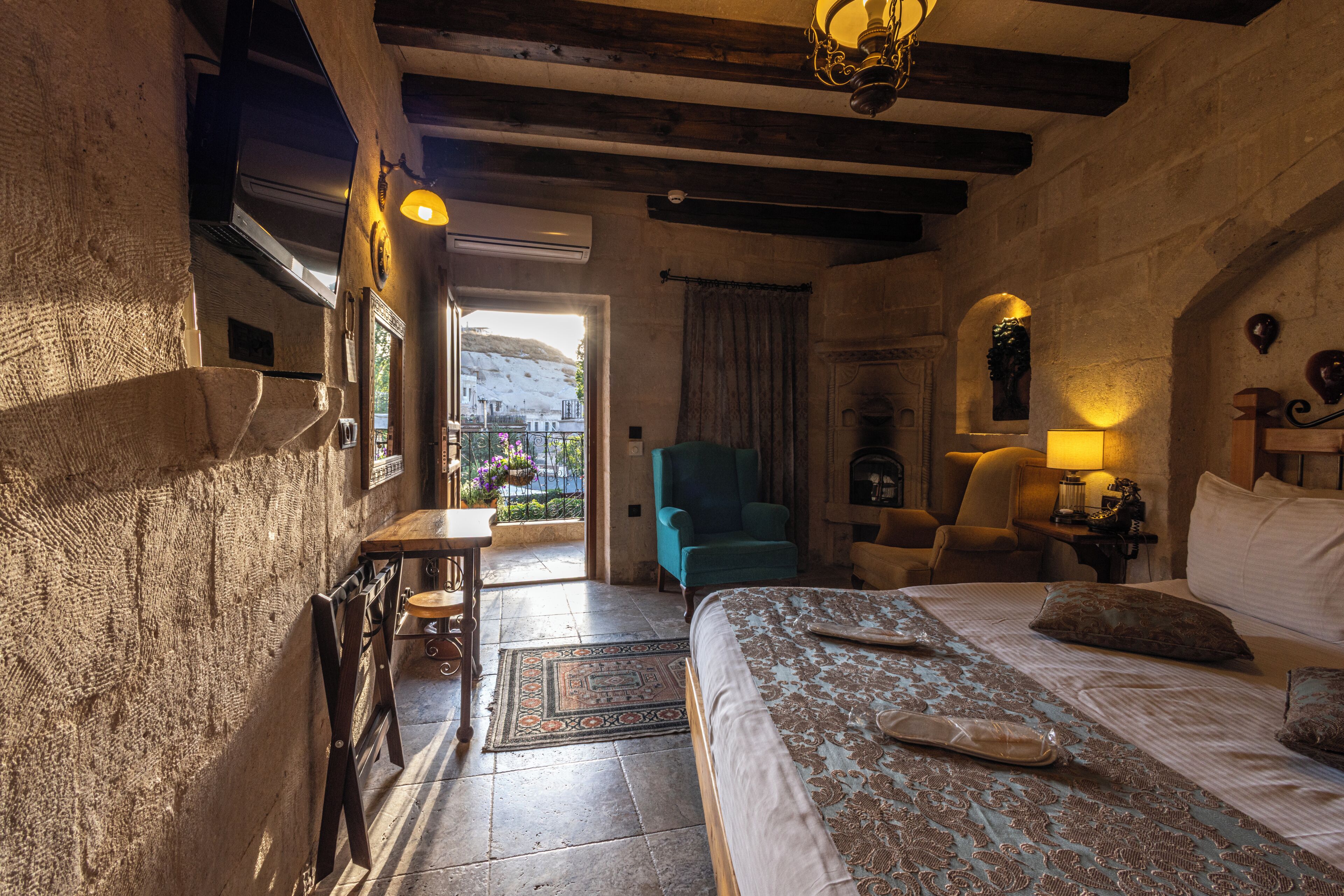 Comfort Room, Bathtub | View from room