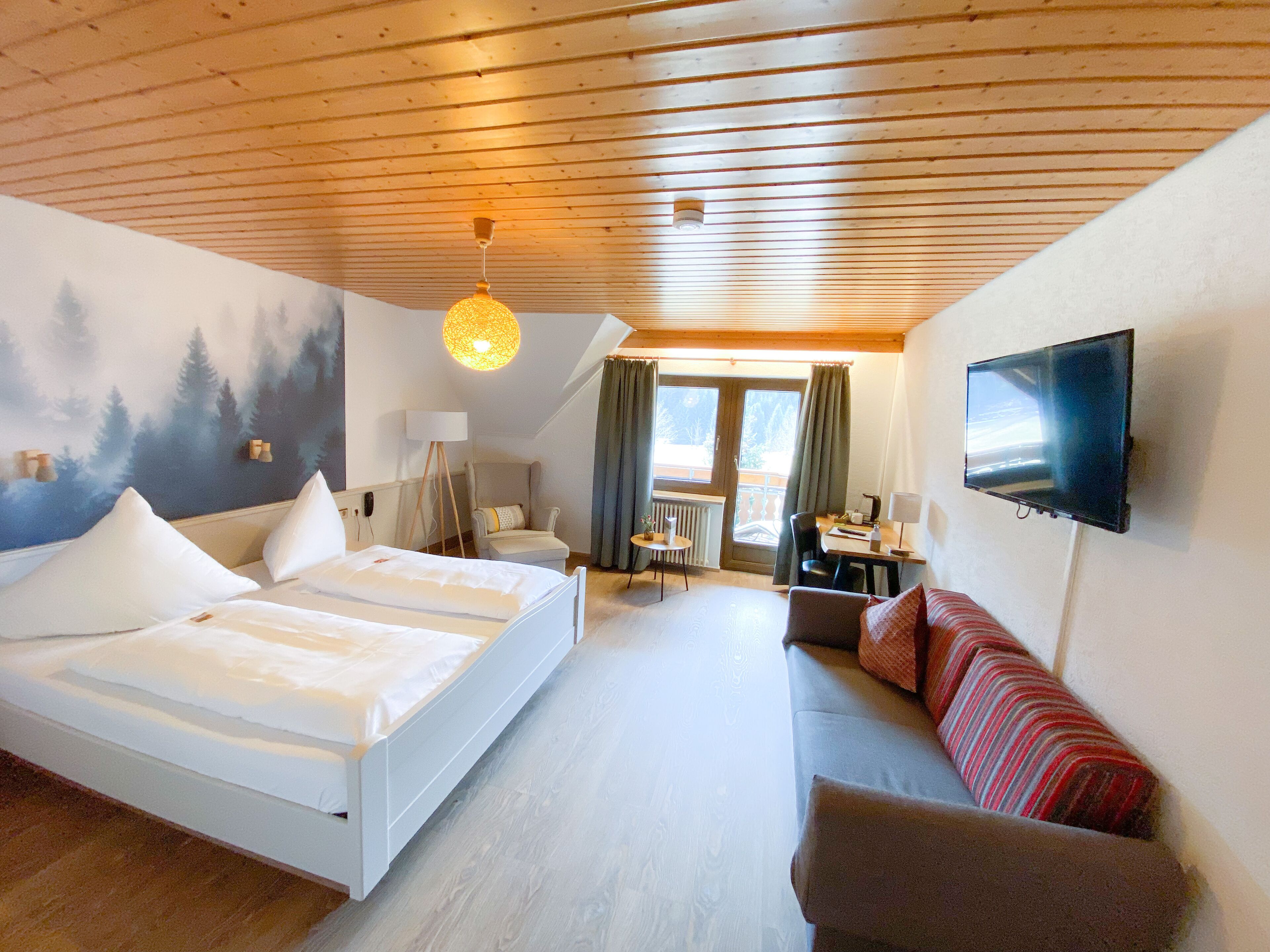 double room, non smoking | 1 bedroom, premium bedding, in-room safe, desk