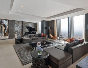 Down duvets, in-room safe, desk, laptop workspace - Amman Rotana (Amman)