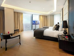 Suite (Crown, Boulevard View) | Down comforters, in-room safe, desk, laptop workspace - Amman Rotana (Amman)