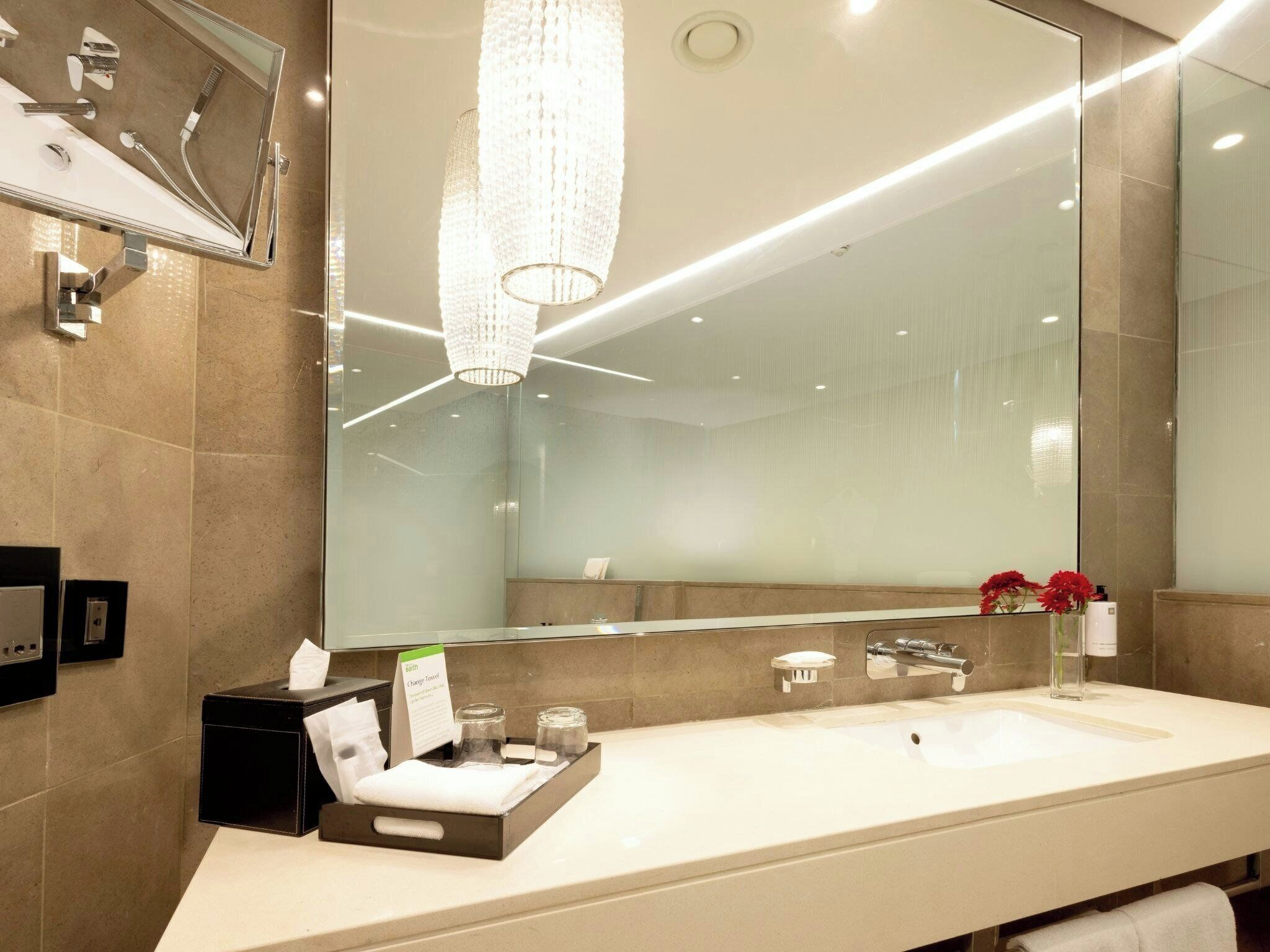 Room, 2 Twin Beds, City View (Guest) | Down comforters, in-room safe, desk, laptop workspace