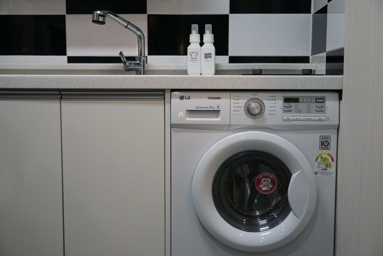 basic house, 4 bedrooms, kitchen | private kitchen | fridge, microwave, espresso maker, coffee/tea maker