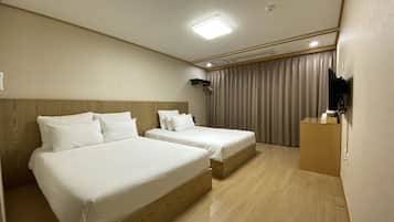 家庭雙床房, 城市景 | 高級寢具、遮光窗簾/窗簾、隔音、免費 Wi-Fi